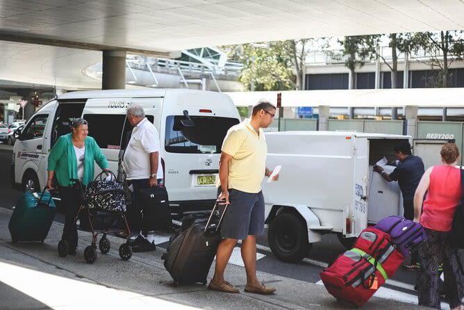 airport shuttle service airport shuttle service